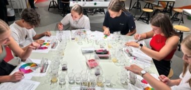 Realschule Plus Cochem besucht Experimenta Schiff in Poltersdorf
