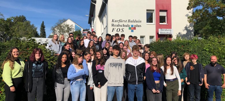 Gruppenbild der neuen Elftklässler der FOS Kaisersesch.