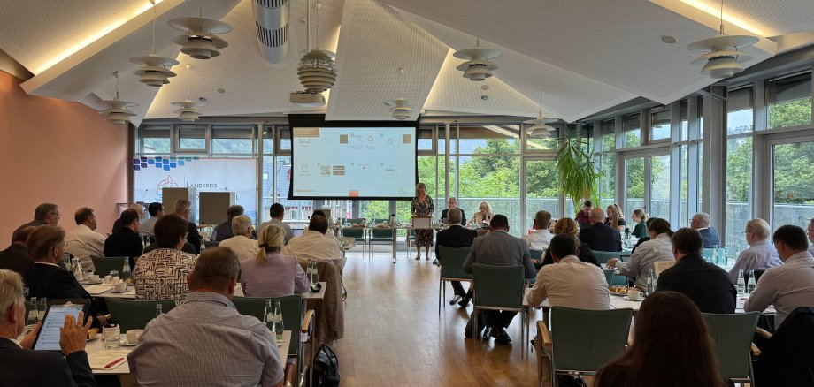 Konstiturierende SItzung des neuen Kreistags am 12.07.2024 im Sitzungssaal 4.50