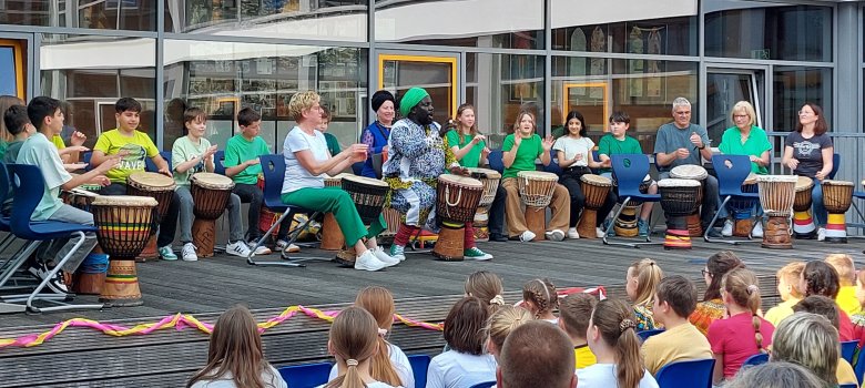 Trommel-Aufführung bei der Projektwoche der IGS Zell