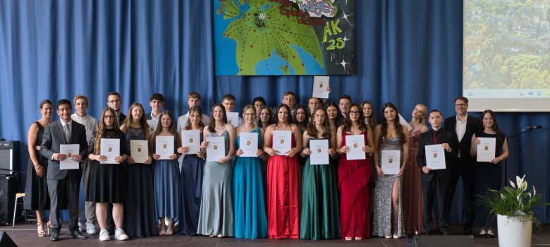 Abschluss 2025 Realschule plus Cochem Klasse 10b Abschluss 2025 Realschule plus Cochem Klasse 10b