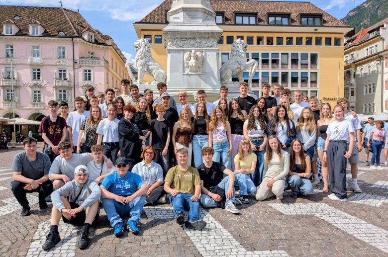 Gruppenbild Abschlussfahrt 10. Schuljahr Südtirol Gruppenbild Abschlussfahrt 10. Schuljahr Südtirol
