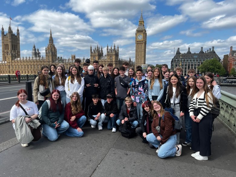 Kurfürst-Balduin-Realschule plus und FOS bietet mit jährlicher Sprachreise in die Weltstadt London ein besonderes Highlight für die Schülerinnen und Schüler Kurfürst-Balduin-Realschule plus und FOS bietet mit jährlicher Sprachreise in die Weltstadt London ein besonderes Highlight für die Schülerinnen und Schüler