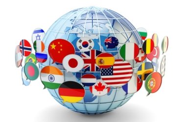 Dargestellt ist ein Globus. Rundherum sind Flaggen der verschiedenen Länder.