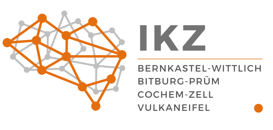 IKZ Logo horizontal mit Bernkastel-Wittlich, Cochem-Zell, Vulkaneifel und Eifelkreis Bitburg-Prüm