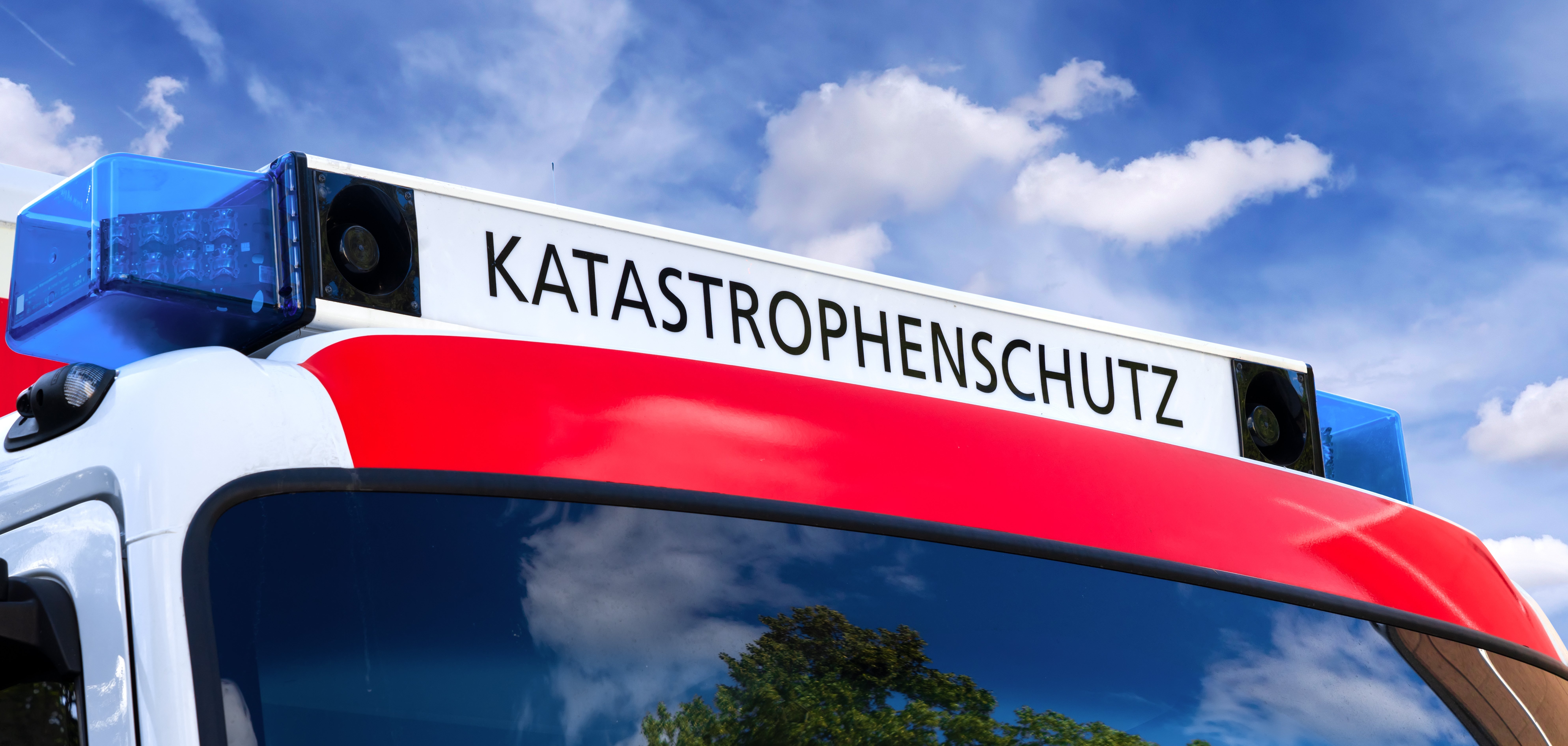 Einsatzfahrzeug mit der Aufschrift Katastrophenschutz